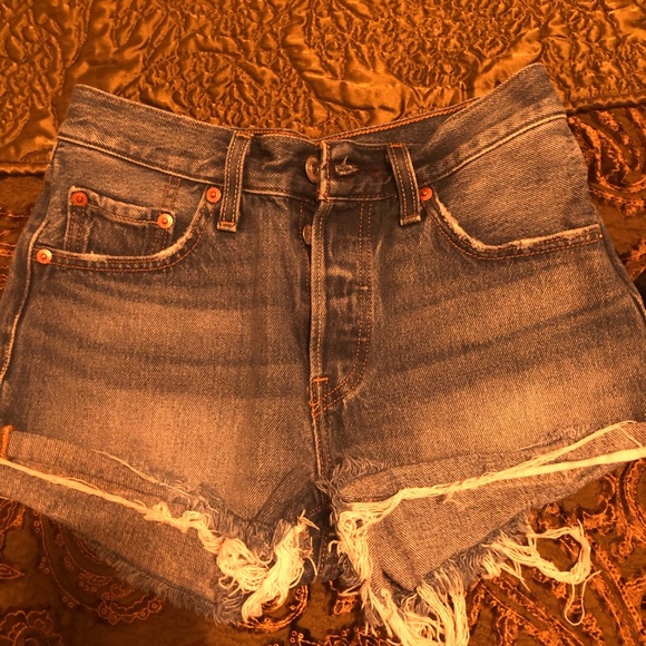 Shorts - Picture 3 of 4